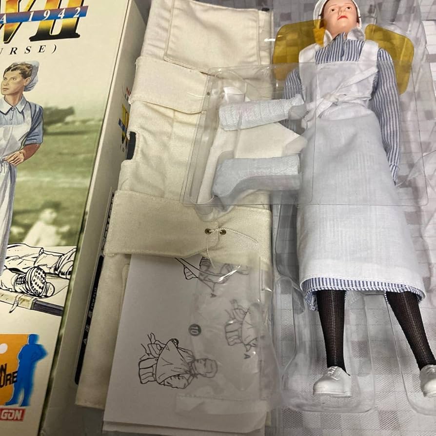 DRAGON　ミリタリーフィギュア　ナース　Elsa Amazon | itoo DRAGON ドラゴン WWII RUSSIA 1942 DRK NURSE